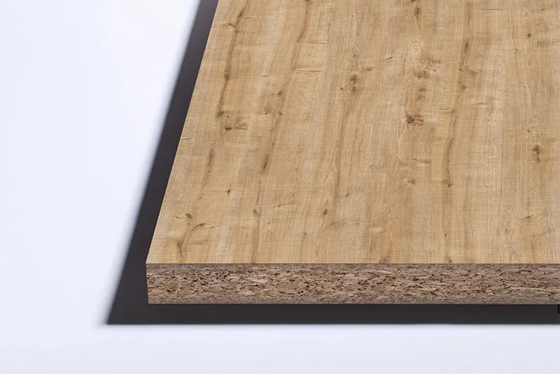 Melamine veneered moisture-resistant chipboard