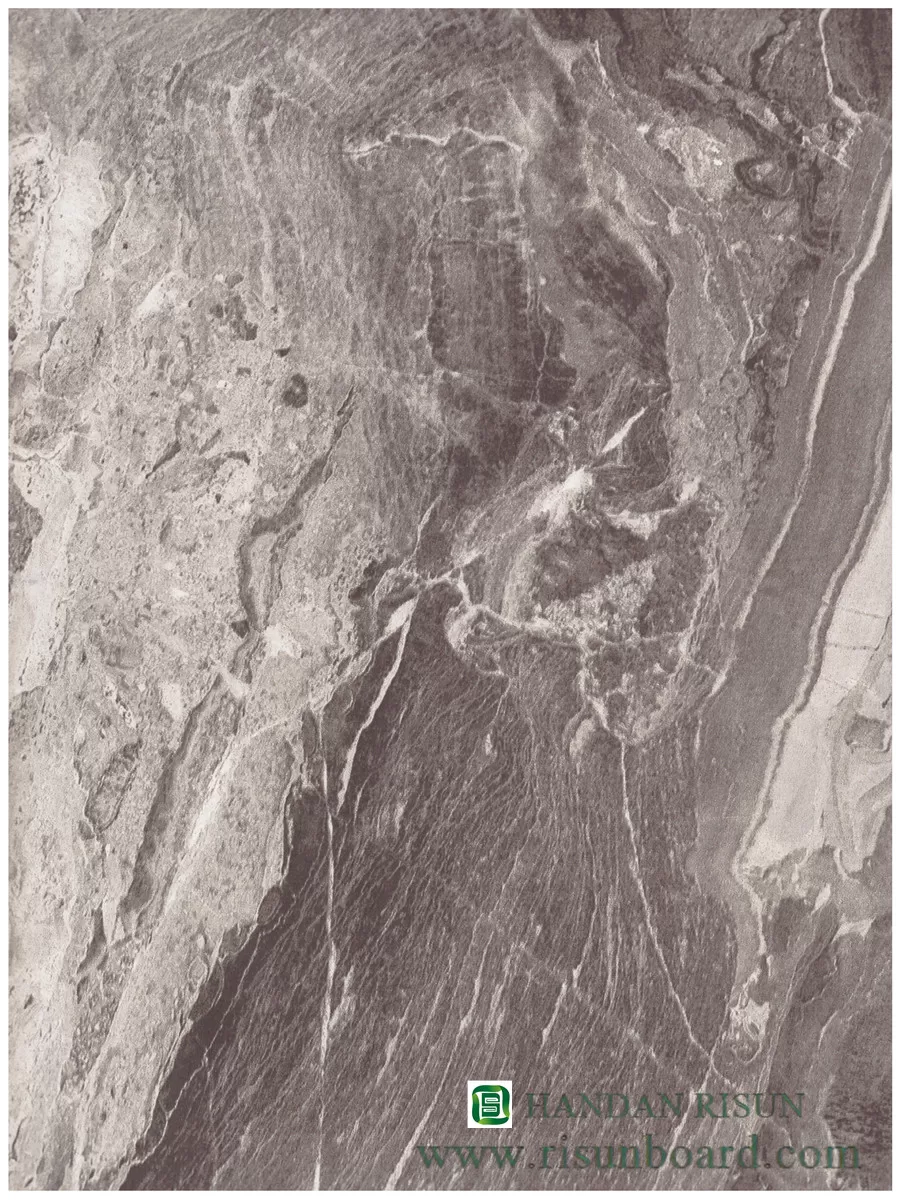  B1 (207) grey cloud stone grain